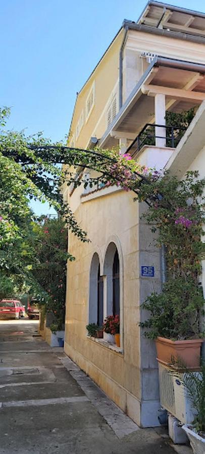 Rooms And Apartments Palma B&B Medulin Exterior foto